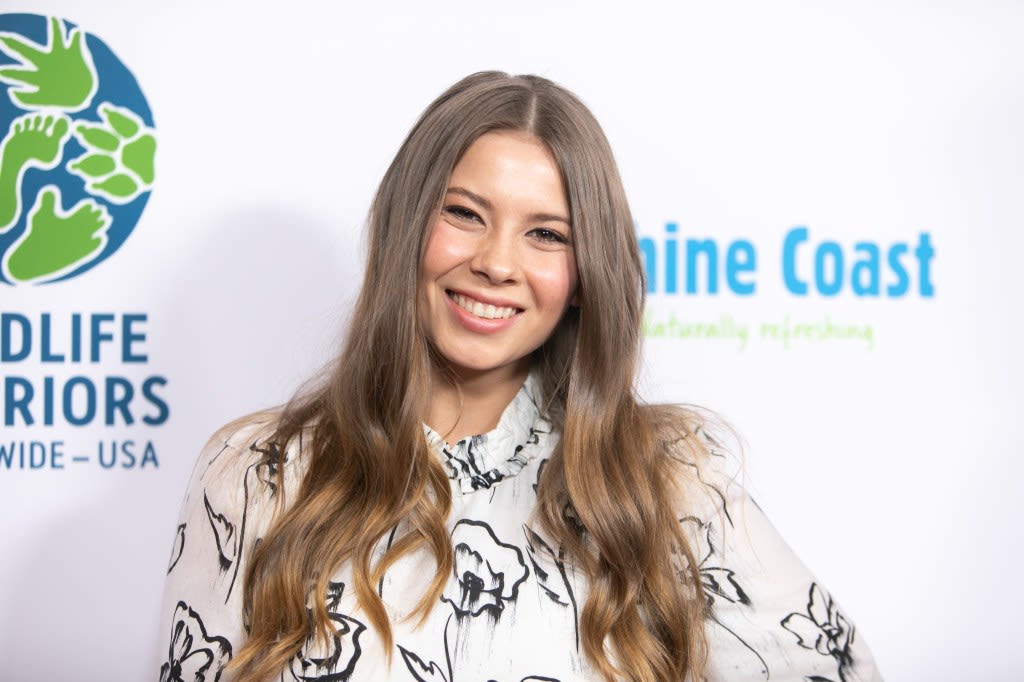 Bindi Irwin’s Daughter Grace Is a Beam of Sunshine in a Yellow Spring Dress