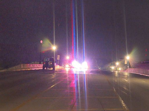 Child survives as father jumps from Main Street bridge onto Indiana Toll Road in Mishawaka