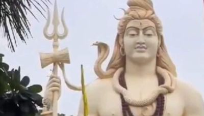 In MP’s Kachnar City, This 76-foot-tall Lord Shiva Idol A Major Attraction - News18