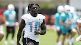 And it's off! Dolphins' Tyreek Hill puts kibosh on match race against Jaylen Waddle