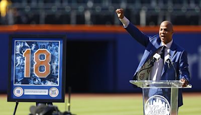 As Mets retire his No. 18, Strawberry tells fans 'I’m so sorry for ever leaving'