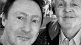 Julian Lennon parabeniza Paul McCartney com música dos Beatles criada para ele e fotos de infância