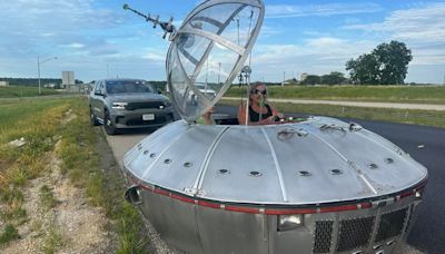 Police pull over ‘UFO’ for minor traffic offence