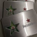 就是要海尼根~~~全新未拆封附金屬盒裝Heineken海尼根撲克牌/骰子遊戲組!--值得擁有