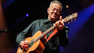 Tommy Emmanuel explains how a love of Chet Atkins meant he initially struggled to understand The Rolling Stones and Beatles hype