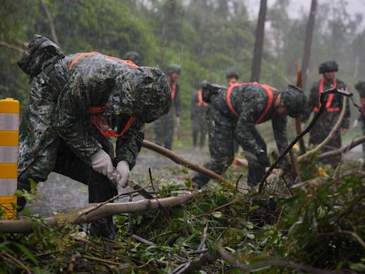 「凱米」颱風造成中、南部災情嚴重 國軍部隊全力救災