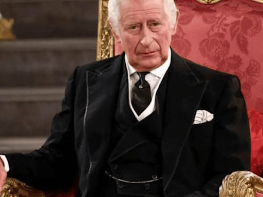 'Carlos III se está muriendo, su enfermedad es irreversible'