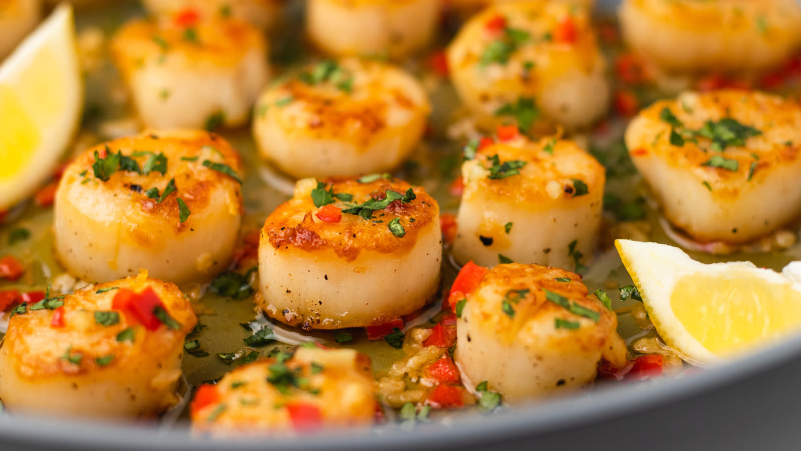 Classic Seared Scallops With Chile Garlic Butter Recipe