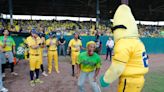 Savannah Bananas players prepare for summer season with 'craziness' of Banana Ball game