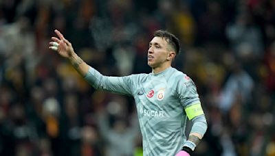 Fernando Muslera confirma su retiro de la selección uruguaya