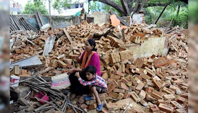 AAP vs BJP Again Over Demolition Activities In Delhi