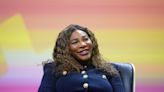 Pregnant Serena Williams pokes fun at her growing baby bump