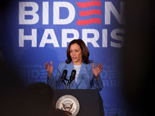 Ex-aide: Trump isn't "shouting about the debate" because he's "afraid" of Kamala Harris