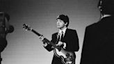 Una guitarra de The Beatles, es la más cara vendida en una subasta.