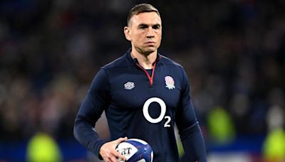 Sinfield to remain with England's coaching team