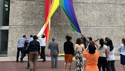 ¿Qué pasó en el Infonavit con la bandera LGBT? Por esta razón denuncian homofobia de trabajadores