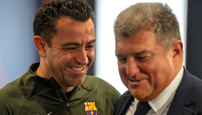 Xavi continuará como director técnico de Barcelona, luego de haber anunciado que se iba