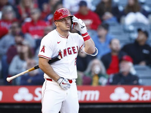 Ex-Yankees Slugger Pleads for Mike Trout to Wear Pinstripes