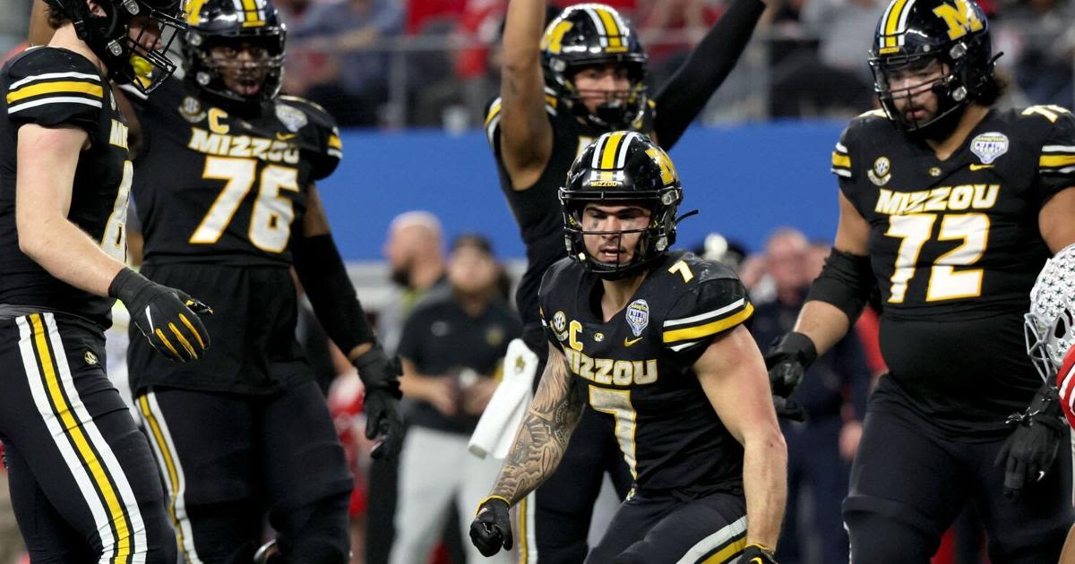 How former Mizzou star Brock Olivo is helping Cody Schrader prepare for his chance in NFL