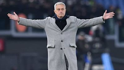 Former Manchester United boos Jose Mourinho agrees two