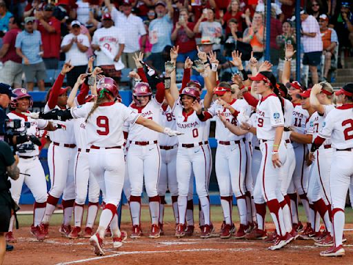 Oklahoma tees off on Texas pitching to take Game 1 of Women's College World Series