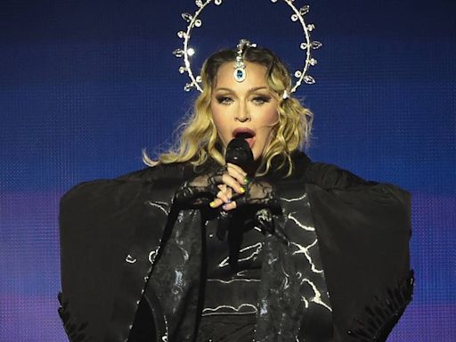Madonna convierte la playa de Copacabana en un multitudinario concierto gratuito con más de un millón de personas entre el público