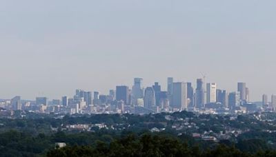 Wildfire smoke from Canada prompts air quality alert for New England - The Boston Globe