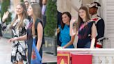 La infanta Sofía repite 'look' en la ceremonia del décimo aniversario de la proclamación de Felipe VI