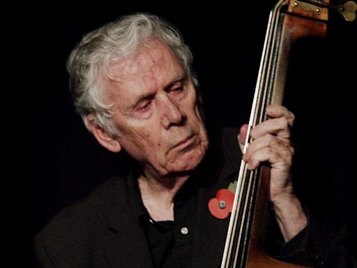 Herbie Flowers, Bassist on Lou Reed’s ‘Walk on the Wild Side’ and Songs by David Bowie, Elton John and Paul McCartney, Dies at 86