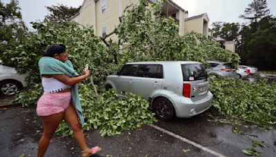 At least 1 person dead after storms hit Florida. Tampa Bay likely to stay hot and dry.