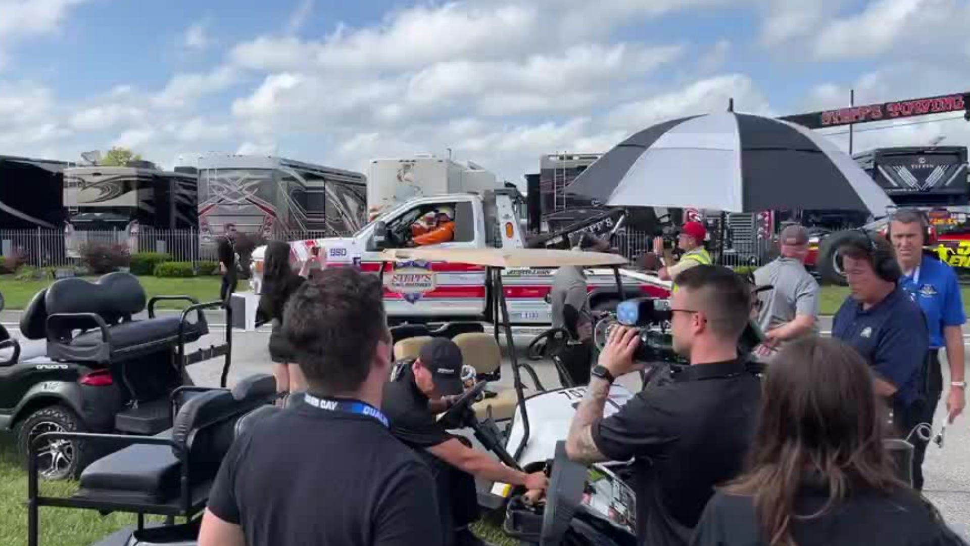 Raw video: After Indy 500 crash, Marcus Ericcson and Pietro Fittipaldi's cars taken off IMS track