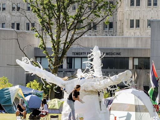 Protesters at University of Toronto encampment start clearing out after judge grants injunction