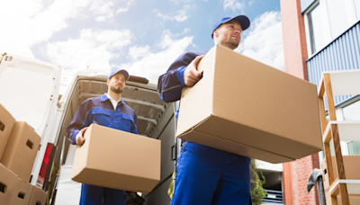 Hire movers: Your step-by-step guide for 2024