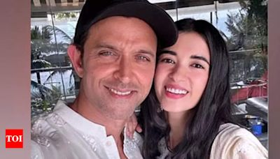 Hrithik Roshan swoons over Saba Azad's stunning look in red bodycon dress | Hindi Movie News - Times of India