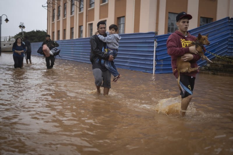 Floods cause state of emergency in southern Brazil