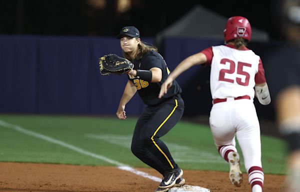 Arkansas-Missouri softball game suspended, to continue Friday