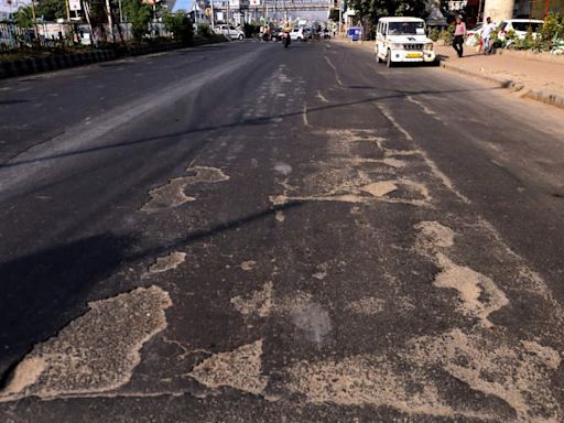 ₹1.3 crore approved for road repairs in Salt Lake Kolkata | Kolkata News - Times of India