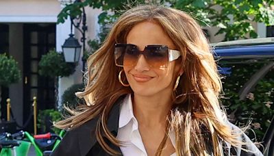Jennifer Lopez Just Nailed French Girl Chic During a Trip to Paris