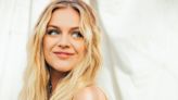 Kelsea Ballerini Pays Musical Tribute to Olivia Newton-John With ‘Hopelessly Devoted to You’ Cover