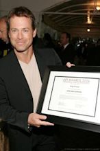 Greg Kinnear