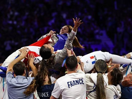 JO 2024 : « Phénomène historique »... Avec le doublé Apithy-Brunet – Balzer, le jour de gloire de l’escrime française