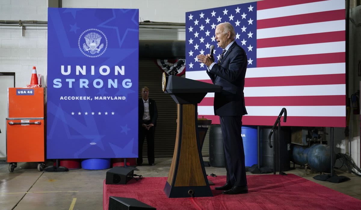 Biden’s veto would keep intact NLRB rule making it easier for franchise employees to unionize