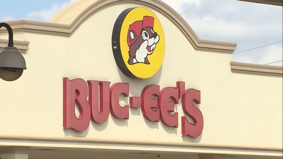 Arizona residents get their first taste of Buc-ee's most popular treats before store opening