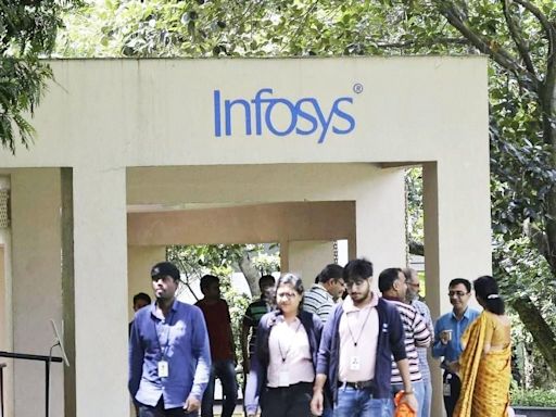 Infosys, Wipro See Up To 13% Fall in Crorepati Employees Amid Post-Pandemic IT Slowdown - News18