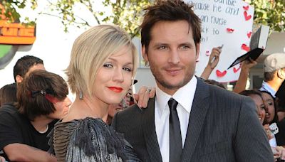 Exes Jennie Garth and Peter Facinelli Reunite for 'Family Day Out'