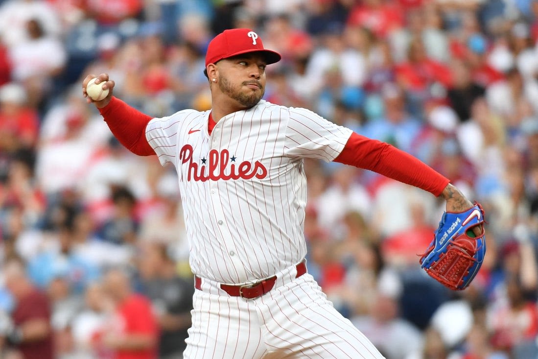 Deadspin | Struggling pitchers set to clash when Phillies visit Giants