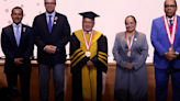 César Acuña recibe Doctorado Honoris Causa en universidad de su exesposa Rosa Núñez
