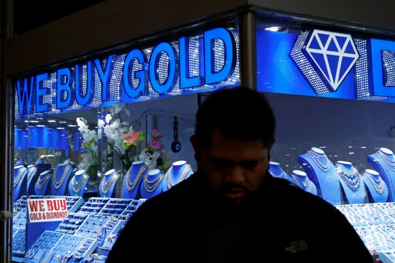 Record gold prices boost recycling: industry