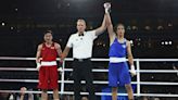 La boxeadora argelina cuestionada, Imane Khelif, está a una pelea del oro en los Juegos Olímpicos