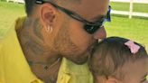 Neymar Jr. compartilha momento fofo com a filha, Mavie